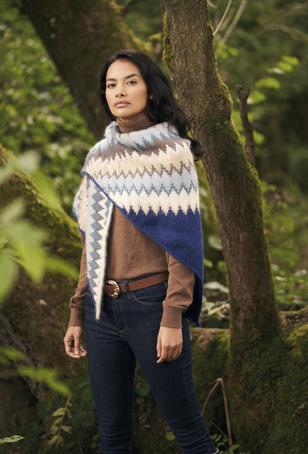 6ea10fdbf65bb6f3d7469f56a5834caed09e6e5e_20026053_Fairisle_Wrap_in_Rowan_Kid_Classic_PDF_Product_Overview_1_1_0