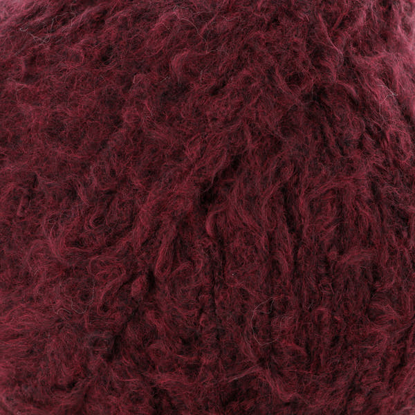 81fd15fe27143c8e25ee9bfd67b6573bbe0b18ad_30000241_Katia_Pluma_Close_Up_1_1_2